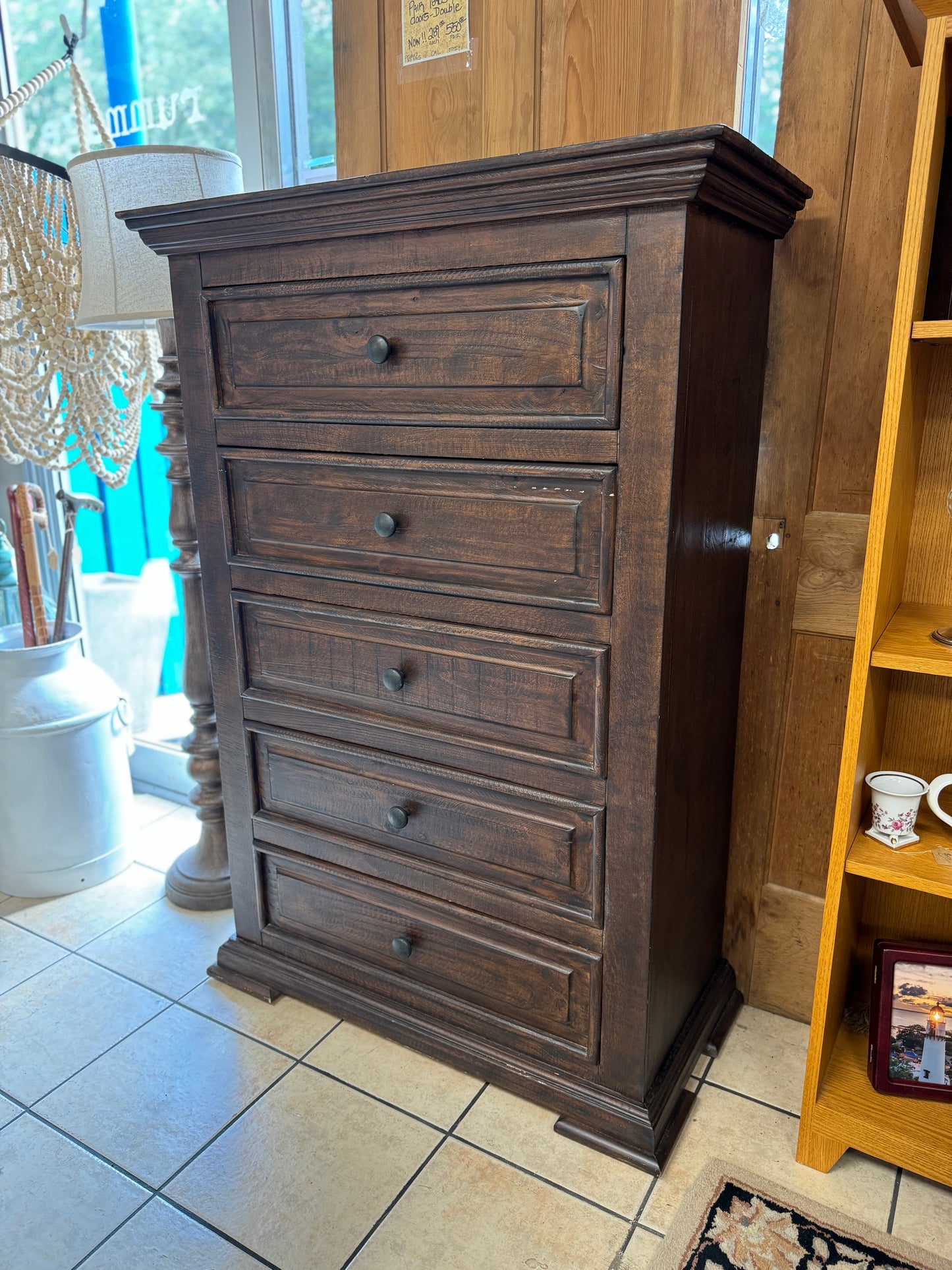 Dresser-5 Drawer Beauty Like New